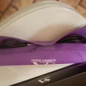 Straight Ahead straitener